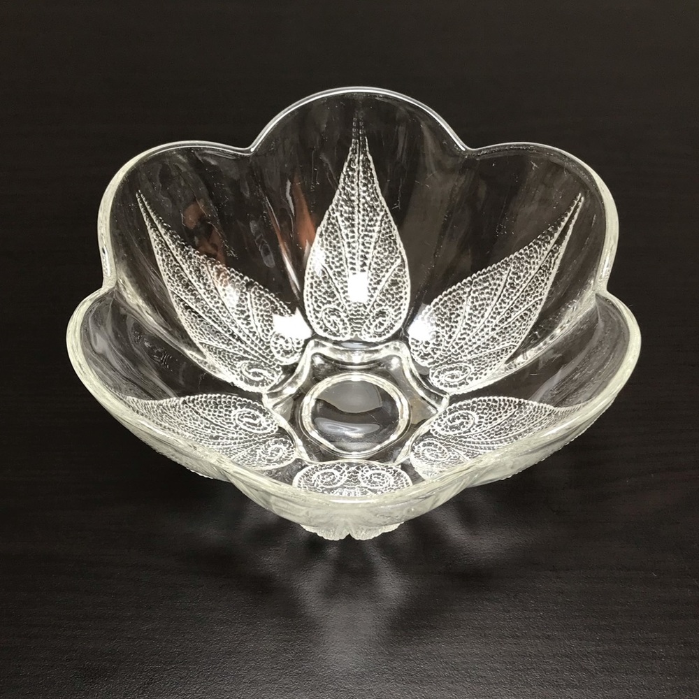 Vintage Crystal Clear Glass Fruit Bowl
